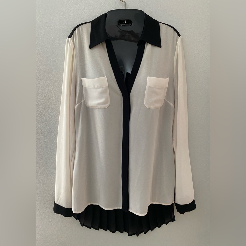 CACHE Black /White Long Sleeve Pleated Tunic,Top, Blouse Sz Med